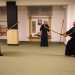 Dopo il riscaldamento si posizionano uno di fronte allaltro impugnando un bokken, spada giapponese di legno utilizzata dai principianti